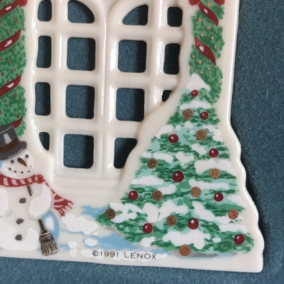 VTG LENOX Christmas Ornament Bone China in Box #02 1991 HOME WINDOW 3.5" USA - Picture 3 of 6